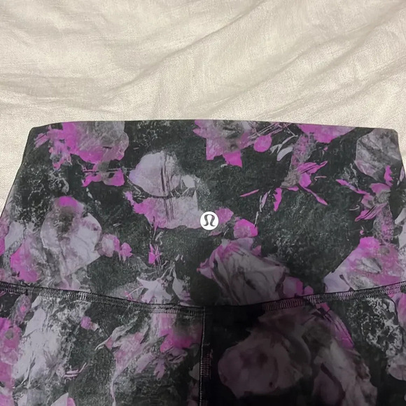 Lululemon Purple Floral Align 25in Leggings 4 - Picture 1 of 10
